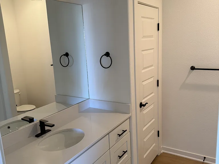 5837 Lavender Ave — Photo 5