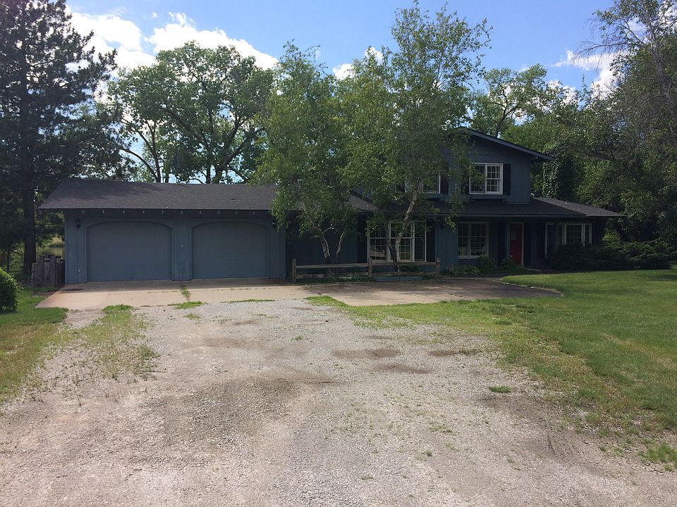 1st image of 112 Lakeshore Dr #12