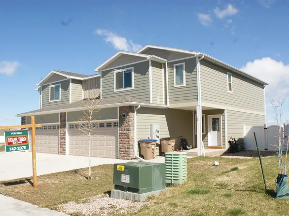 4521 Bobolink Ln #301B, Laramie, WY 82070