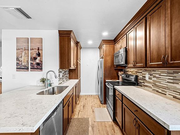 2nd image of 1028 Marina Drive