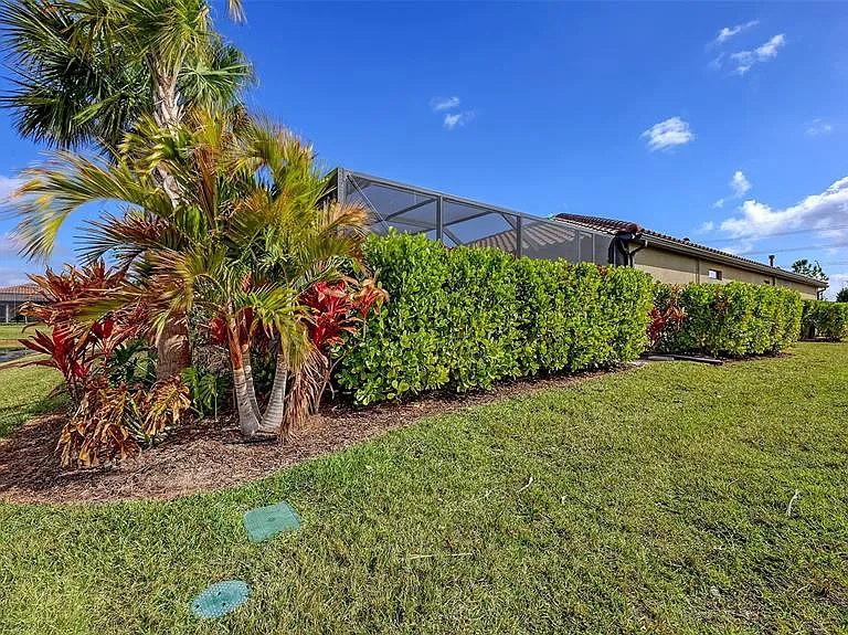 7675 Summerland Cv — Photo 47