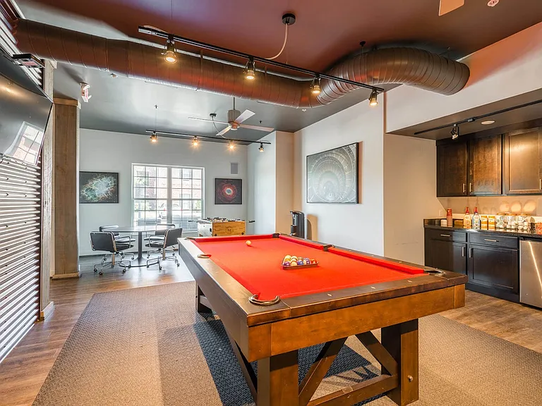 Miami Preserve - Clubhouse - Billiards