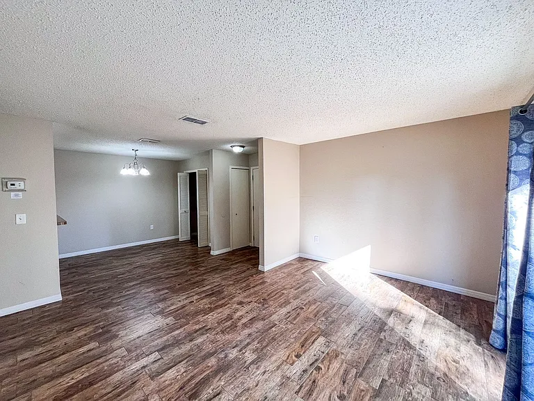 3705 SW 27th St #1118 — Photo 5