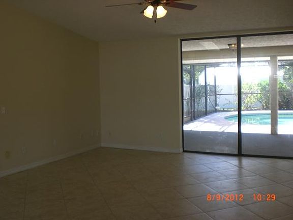 2nd image of 3123 NE Ivy Ln