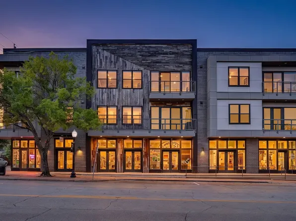 1455 W Magnolia Ave APT 203, Fort Worth, TX 76104
