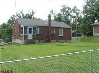 3353 Wismer Rd, Saint Ann, MO 63074