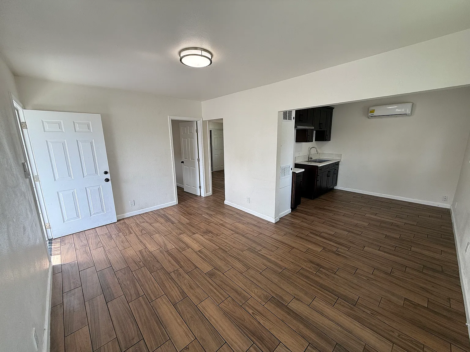 2 bed, $2,295 — Photo 2