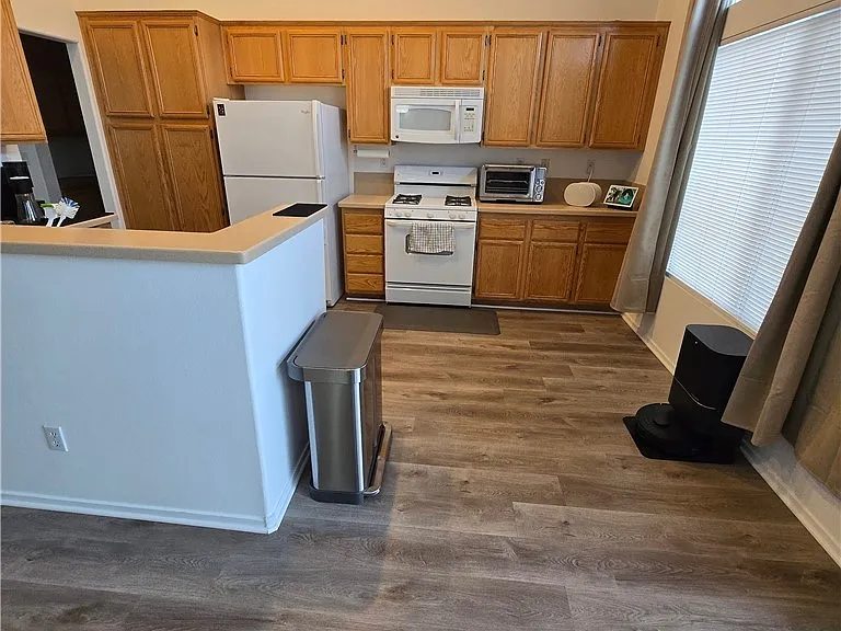 6126 Leaning Rock Ct — Photo 8