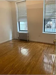 112 Mulberry Street