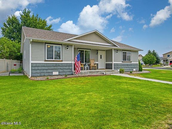 2nd image of 2130 E Decaro Loop
