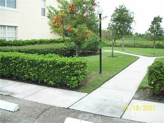 5th image of 164 SW Peacock Blvd APT 33-105