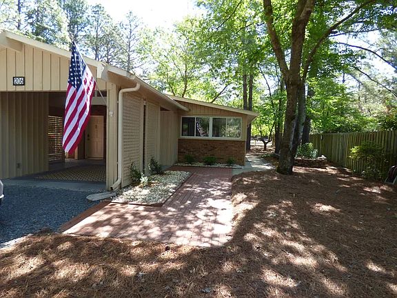 2nd image of 206 Bentwood Ln