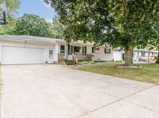 1395 Wilshire Ter, Saint Joseph, MI 49085