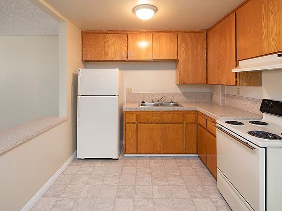4th image of 5484 Reservoir Dr APT B36