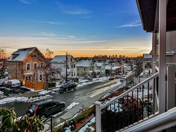 32 Willard St, Chelsea, MA 02150