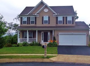 8 Windy Ln, Dillsburg, PA 17019
