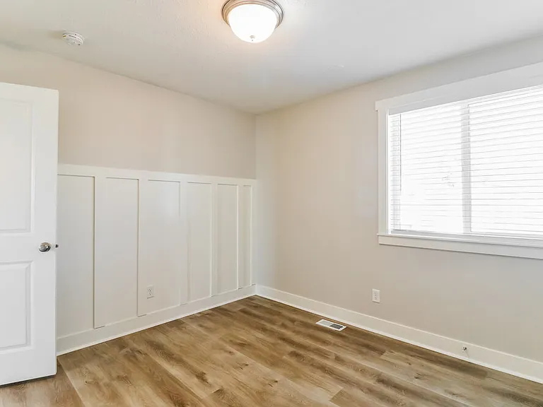4711 S West Park Dr — Photo 14