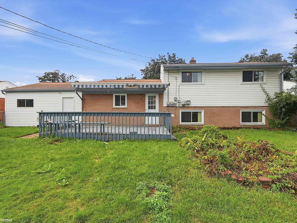 8744 Leslie Dr, photo 25