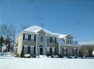 107 King St, Norfolk, MA 02056