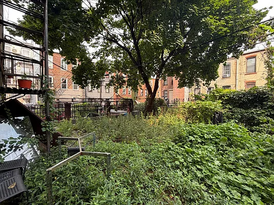 Outdoor, photo 2