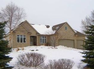 1080 Oryan Trl N, West Lakeland, MN 55082