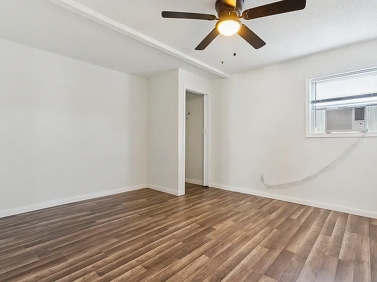 1836 Plaza Dr — Photo 20