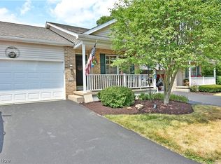 245 Overlook Dr NW, Warren, OH 44483
