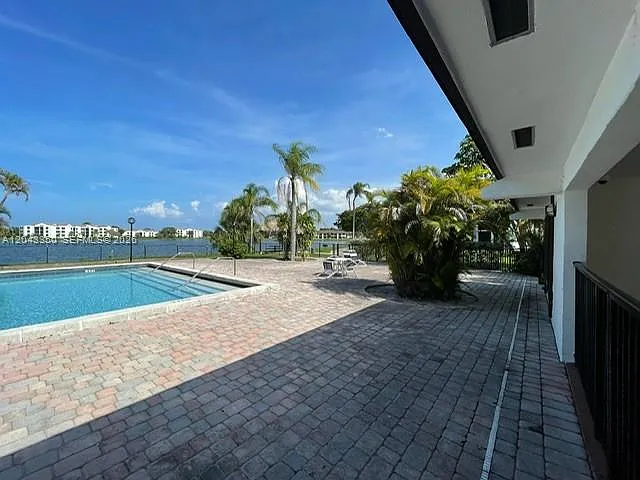 215 Lake Pointe Dr #109 — Photo 25