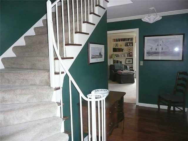 2nd image of 724 E Boundary St