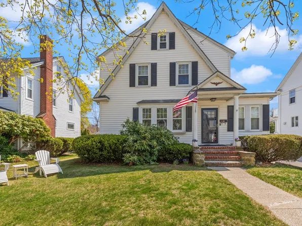 21 Sycamore St, Norwood, MA 02062