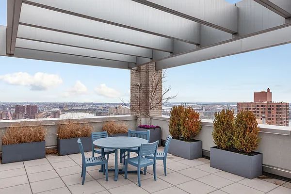 Rented by Platinum Properties | media 31