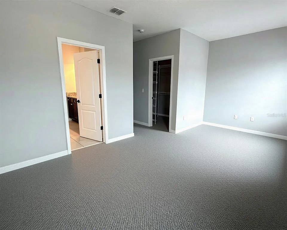 3 bed, 2.5 bath, 1727 sqft, $2,395 — Photo 4