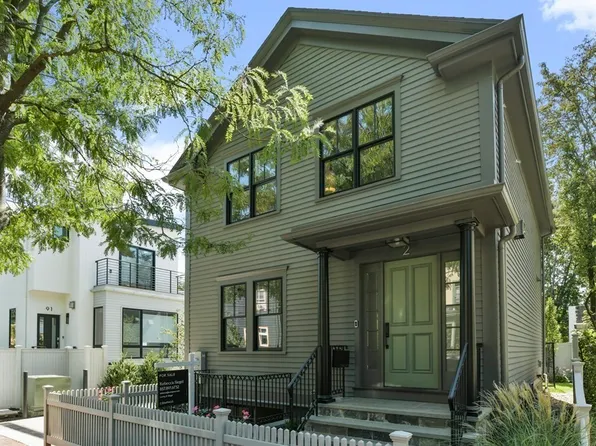 2 William St #2, Cambridge, MA 02139