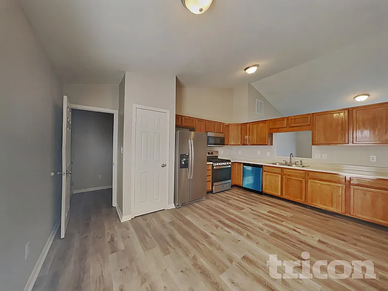 2502 Bristlecone Dr — Photo 5