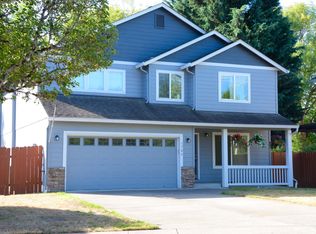1786 Island Dr, Longview, WA 98632