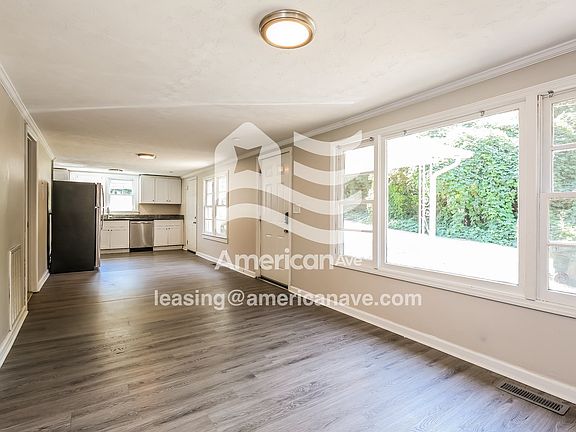 1160266_002_living_room_3.jpg