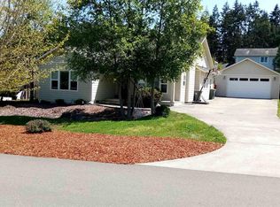 1009 Dunker Dr, Port Angeles, WA