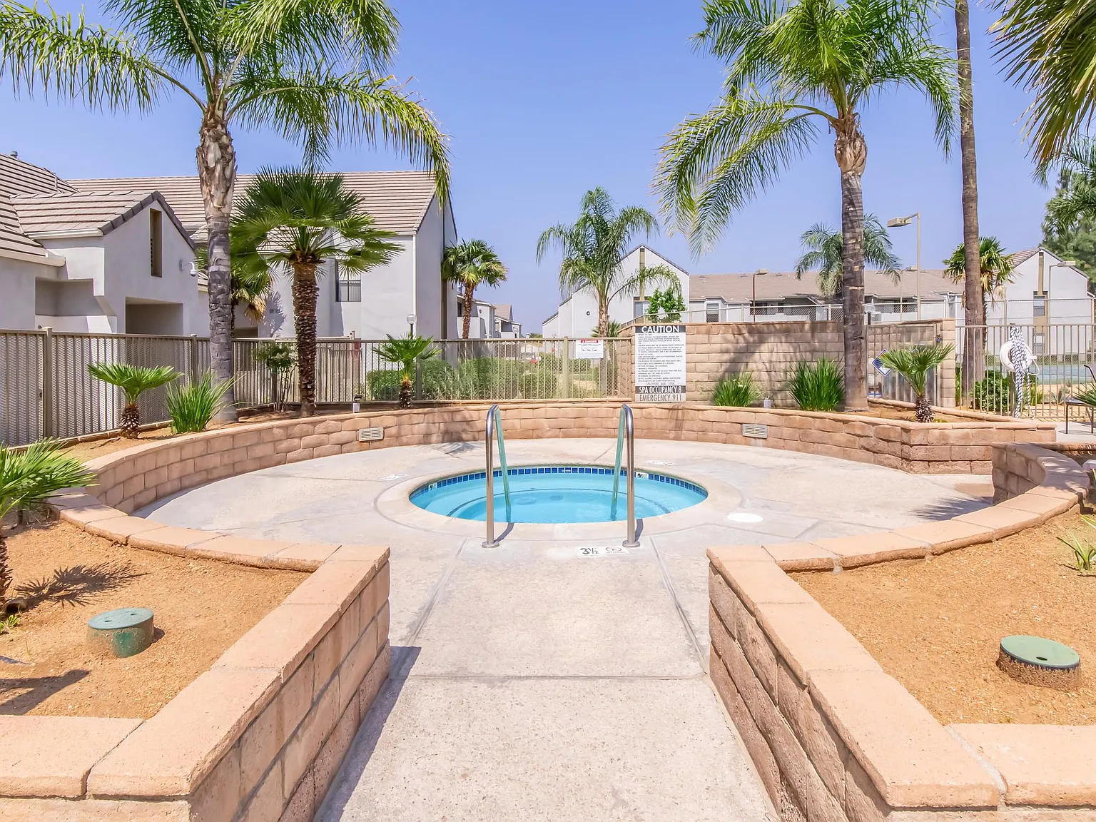 Palm Court Apartment Homes — Photo 3