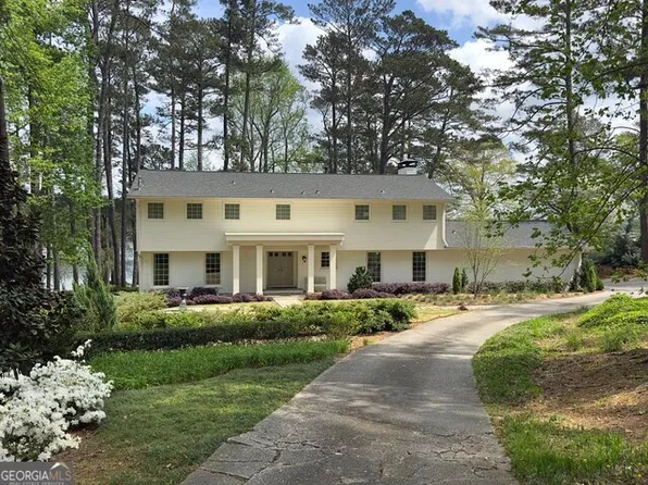 3006 Emerald Dr, Jonesboro, GA 30236