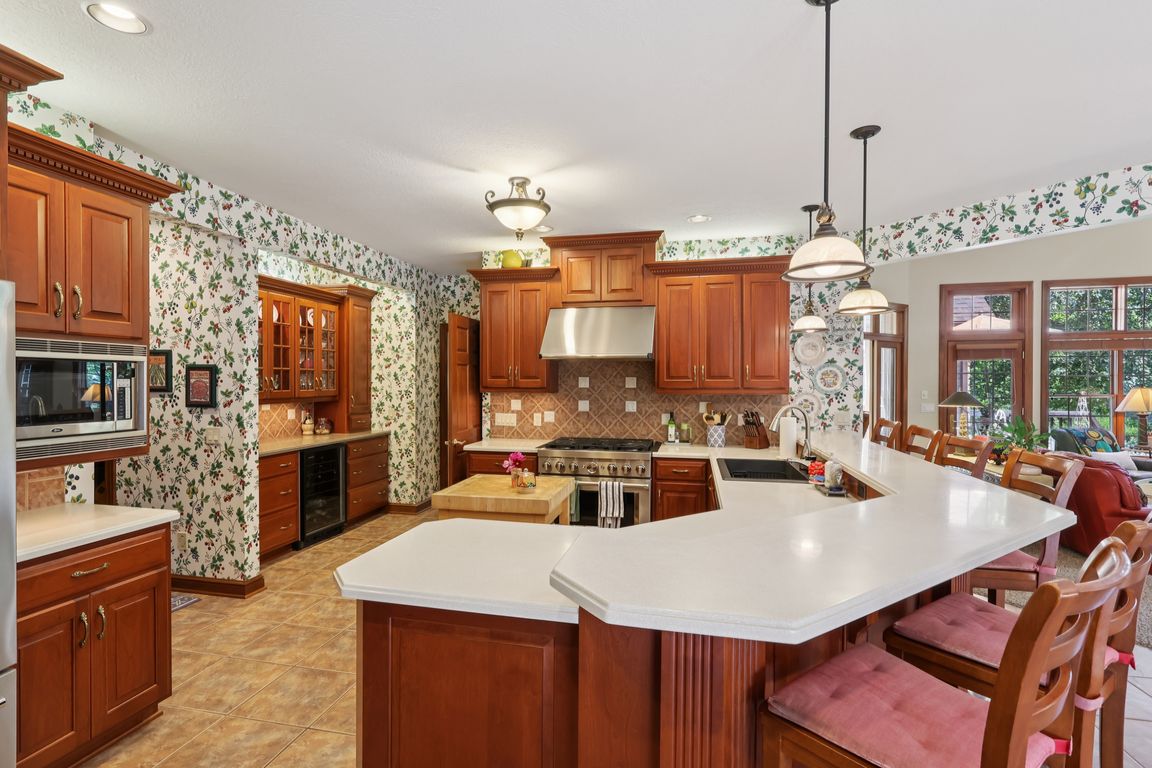 Broughton Cir-S2307-027.jpg