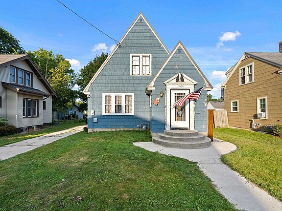 3rd image of 1009 N 12th St