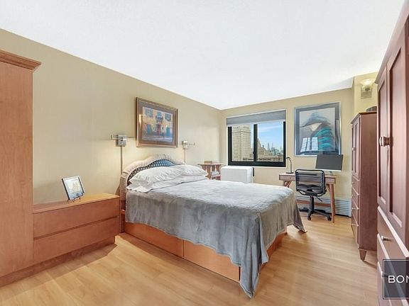 3rd image of 90 Gold St APT 18J