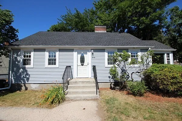 20 Orlando Ave — Photo 26