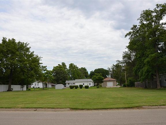 2nd image of 1118 NW 2nd St