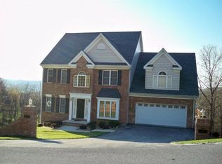 212 Brierwood Dr, Bluefield, VA 24605