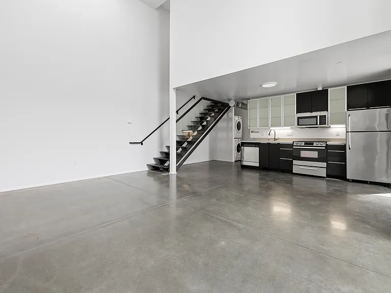 1737 Chalmers St #106E — Photo 28