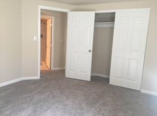15575 E Greenwood Dr, Aurora, CO 80013