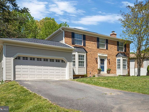 2nd image of 4097 Tarpon Ln