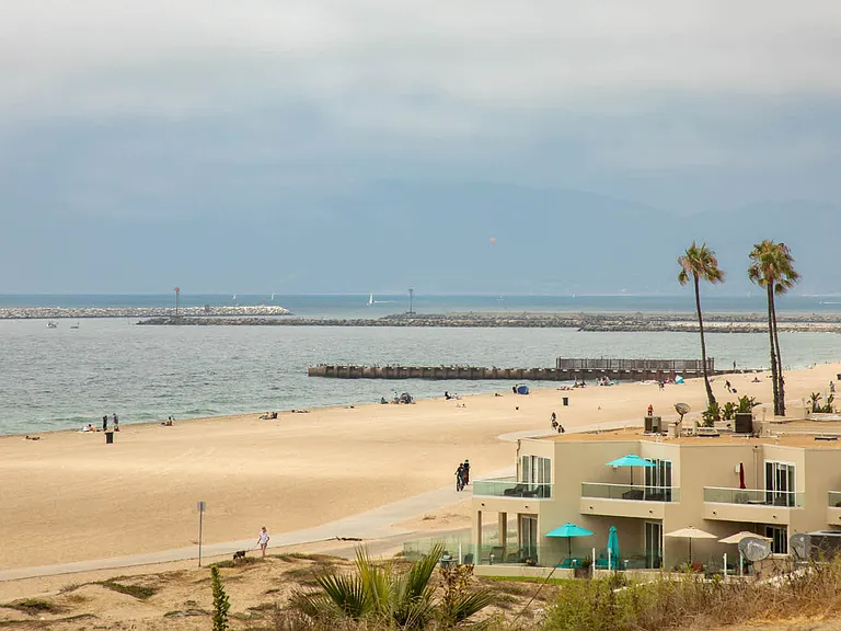 Residents are minutes away from the sands of Playa Del Rey Beach.