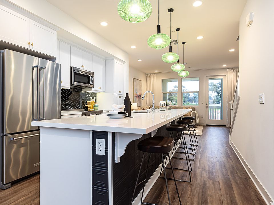 1st image of 1120 Sea Glass Way #1